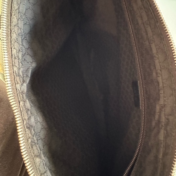 Gucci Black Laptop Bag with Smooth Leather and Zipper Closures - Picture 8 of 14